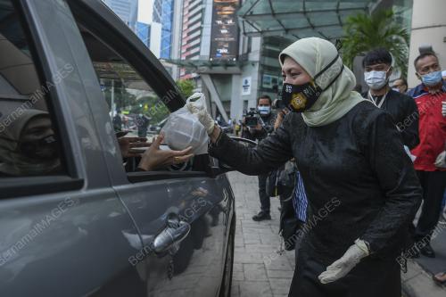DATUK SERI NANCY SHUKRI