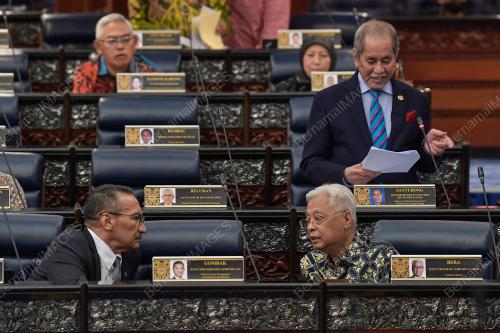 DATUK SERI ISMAIL SABRI YAAKOB