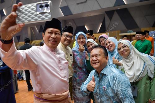 DATUK SERI ALEXANDER NANTA LINGGI