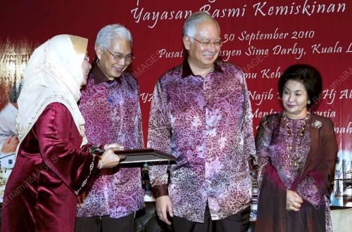 MOHD NAJIB TUN ABDUL RAZAK