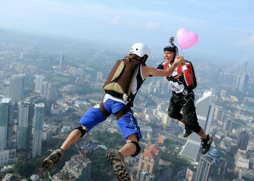 KL41_30092012_BASE_JUMP