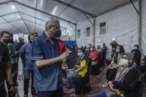 DATUK SERI ISMAIL SABRI YAAKOB