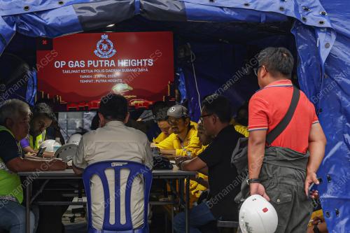 KEBAKARAN SALURAN PAIP GAS