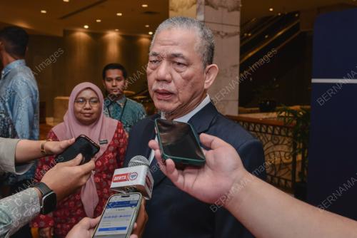 DATUK SERI FADILLAH YUSOF