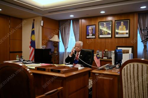 DATUK SERI ISMAIL SABRI YAAKOB