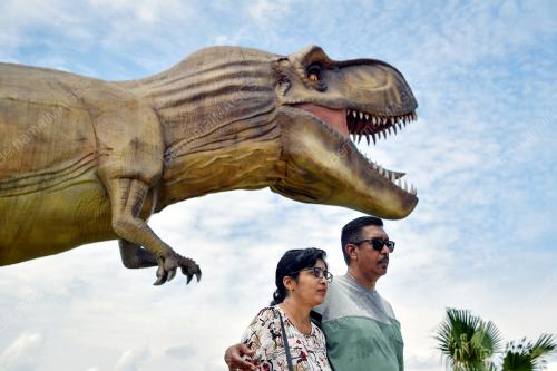 TAMAN TEMA DINOSOUR TERBESAR DI MALAYSIA
