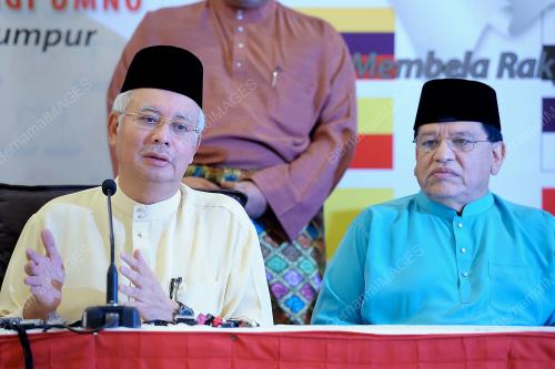 KL42_03082012_UMNO