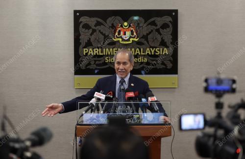 DATUK SERI DR WAN JUNAIDI TUANKU JAAFAR