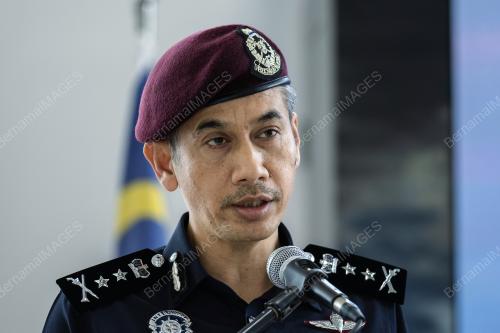 DATUK MOHD AZANI OMAR