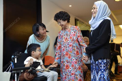 KL42_04122018_TUN_SITI_BN201812035378