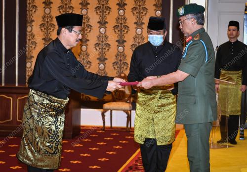 AL-SULTAN ABDULLAH RI'AYATUDDIN AL -MUSTAFA BILLAH SHAH