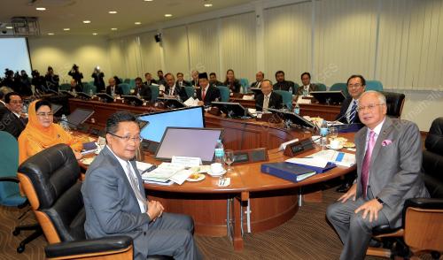 KL42_06042016_PM_PARLIMEN