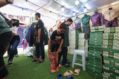 TINJAUAN PERSIAPAN RAYA