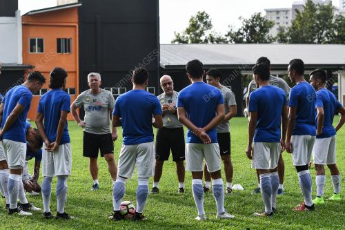 KL42_06112017_LATIHAN_BN201711030325