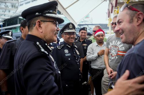 KL42_06122017_POLIS_BN201712053409