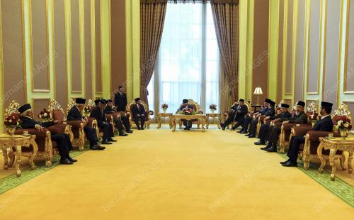 KL42_07022018_MESYUARAT_RAJA_BN201801095575