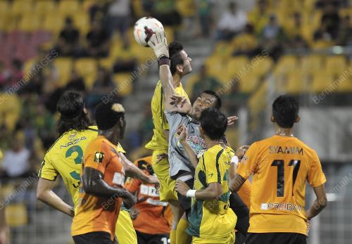 KL42_07042014_BOLA