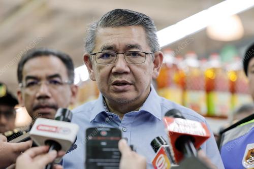 DATUK SERI SALAHUDDIN AYUB