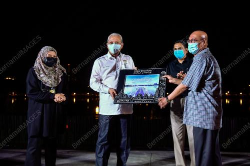 TAN SRI ANNUAR MUSA