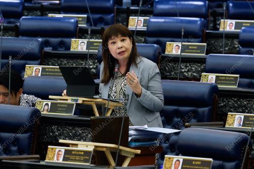 LIM HUI YING