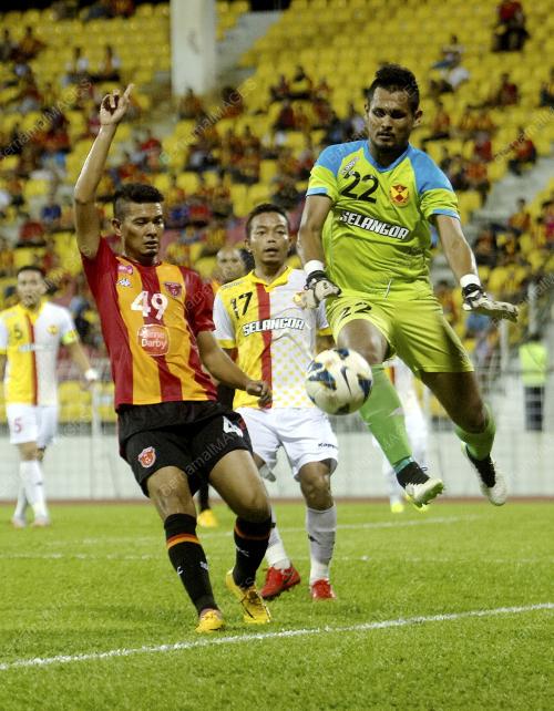 KL42_08082015_BOLA_SEPAK