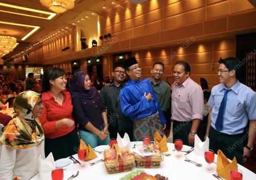 ISMAIL SABRI YAAKOB