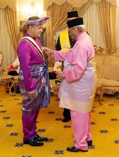 KL42_09112015_DATUK