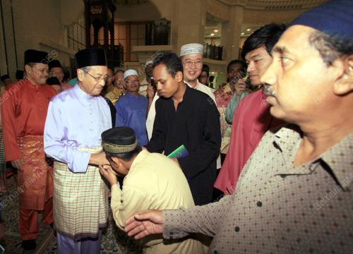 TUN MAHATHIR MOHAMAD