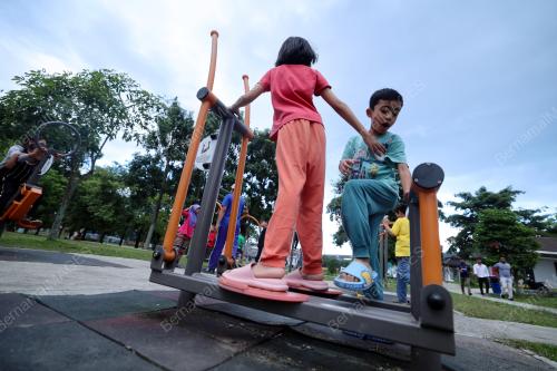 TINJAUAN CUTI SEKOLAH