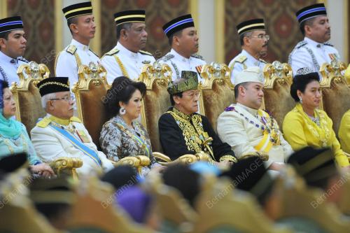 KL42_11042012_RAJA_RAJA