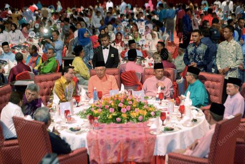 KL42_11072014_UMNO_BUKA_PUASA