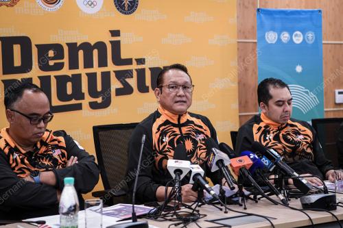MAJLIS PENYERAHAN JALUR GEMILANG