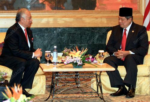 NAJIB TUN RAZAK