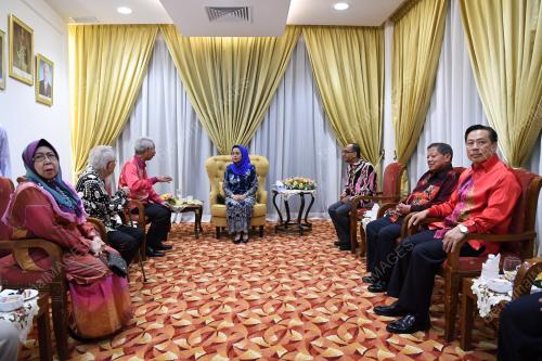 KL42_11112017_RAJA_ZARITH_BN201711100973