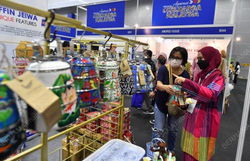 100 HARI ASPIRASI KELUARGA MALAYSIA
