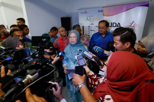 KL42_11122025_KUNCI_RESIDENSI
