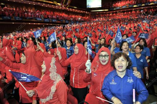 KL42_14042017_PM_JRPLUS