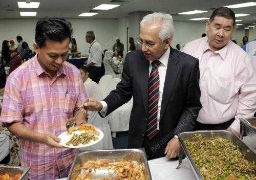 KL42_14082012_IFTAR_MAB