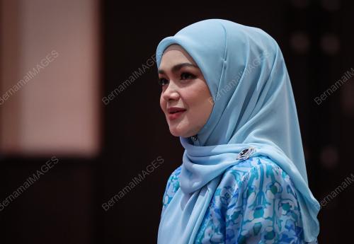 THE KUALA LUMPUR SPEAKERS CLUB