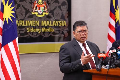 TAN SRI JOHARI ABDUL