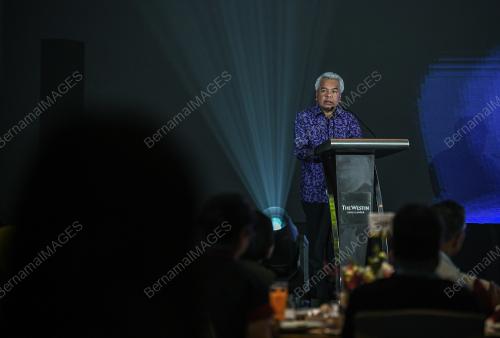 DATUK SERI AMRAN MOHAMED ZIN