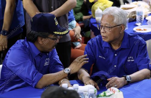 DATUK SERI ISMAIL SABRI YAAKOB