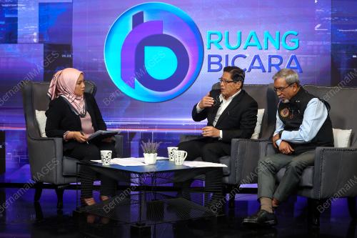 TAN SRI AZAM BAKI