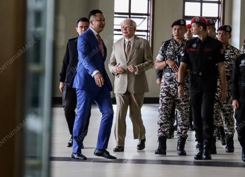 DATUK SERI NAJIB TUN RAZAK