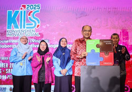 DATUK SERI HASNOL ZAM ZAM AHMAD