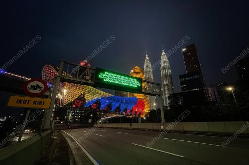 VAKSIN PERTAMA COVID-19 MALAYSIA