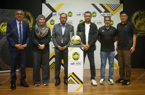 PELANCARAN BOLA RASMI KEJOHANAN KENDALIAN FAM