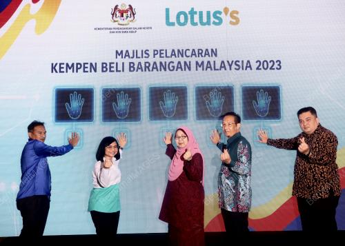 SENATOR FUZIAH SALLEH