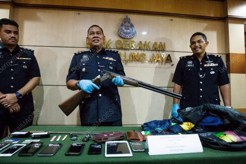 KL42_18052017_POLIS_BN201705184096