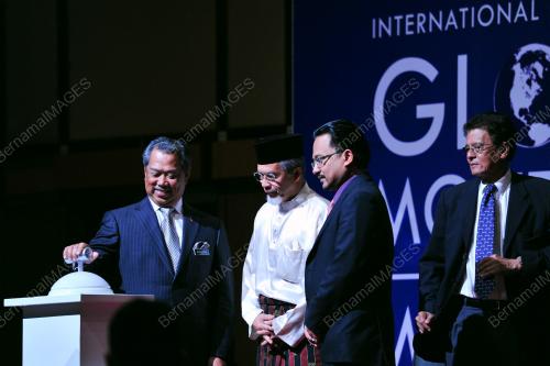 KL42_19012012_GLOBAL